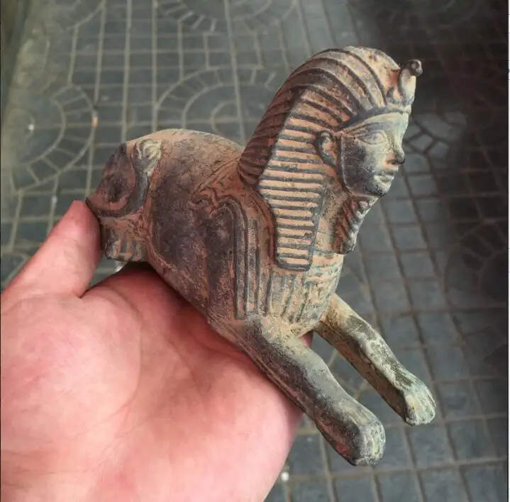 Rare bronze sculptures, skulls, decorations, and various bronze elephant, Indian god, and beast sculptures
Rare bronze sculptures, skulls, decorations, and various bronze elephant, Indian god, and beast sculptures