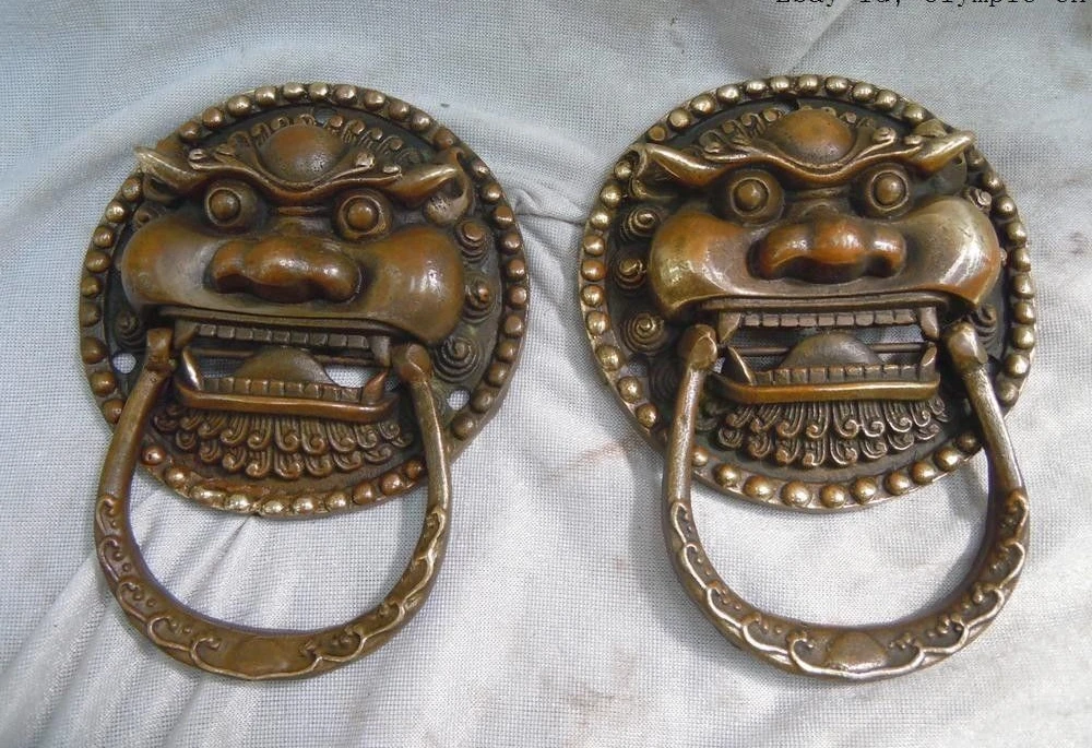 China brass copper carved beautifully finely tiger knocker pair Sculpture statue
China brass copper carved beautifully finely tiger knocker pair Sculpture statue