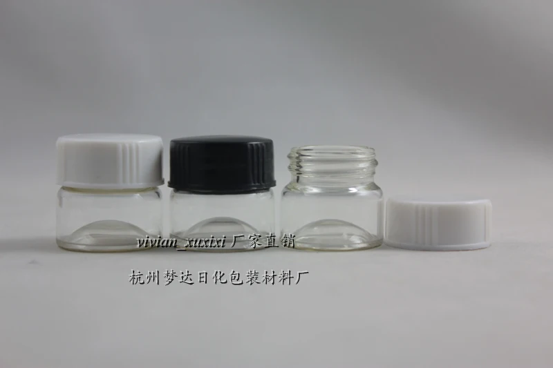 50pcs wholesale 5g clear glass cream jar with black or white lid, mini glass empty 5 g cosmetic jar for sample or eye cream
50pcs wholesale 5g clear glass cream jar with black or white lid, mini glass empty 5 g cosmetic jar for sample or eye cream