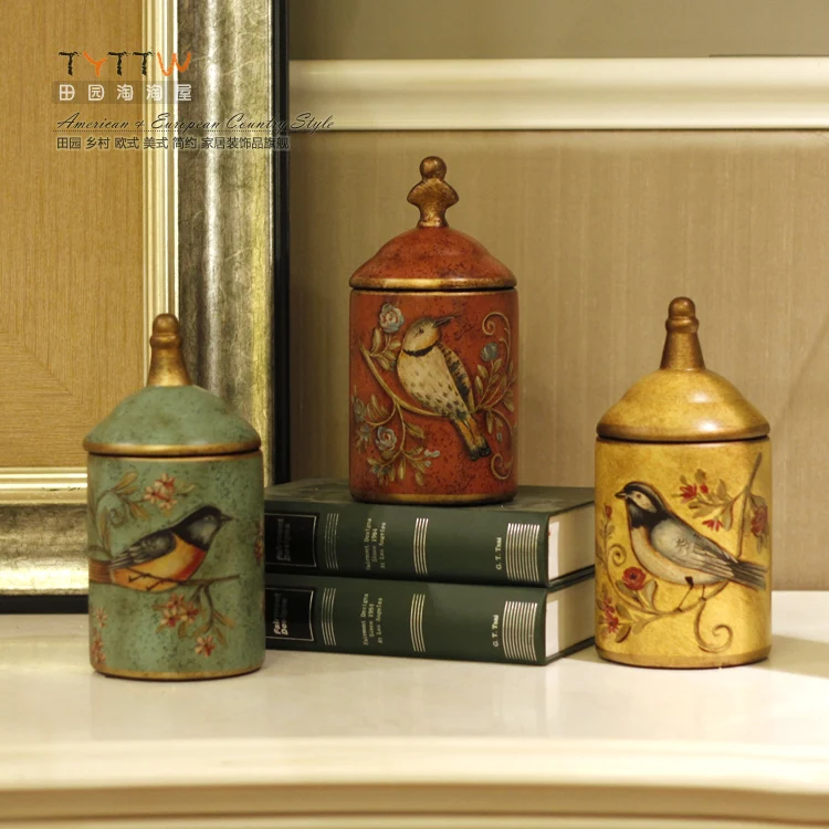 Retro elegant European style palace style circular storage tank,painted flowers and birds,ceramic pots Home Furnishing ornaments
Retro elegant European style palace style circular storage tank,painted flowers and birds,ceramic pots Home Furnishing ornaments