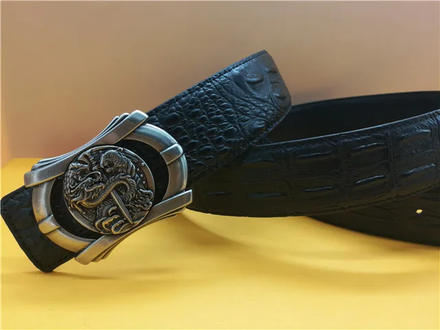 Men's casual belt fashion smooth buckle brand belt men's business split belt retro plate buckle belt
Men's casual belt fashion smooth buckle brand belt men's business split belt retro plate buckle belt