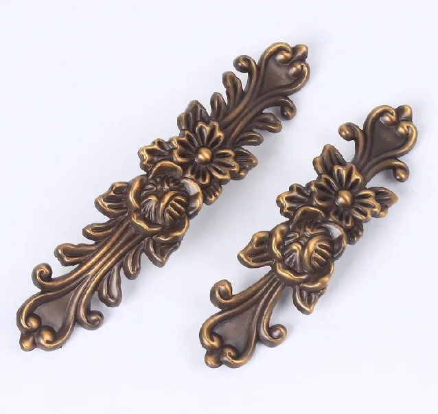 96mm/128mm Coffee color cabinet handle/ Furniture hardware,drawers pulls& knob C.C.:128mm, L: 157mm
96mm/128mm Coffee color cabinet handle/ Furniture hardware,drawers pulls& knob C.C.:128mm, L: 157mm