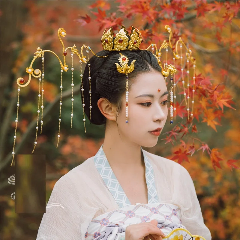 LYZ Tao Hua Du Ming Dynasty Hair Tiara Set Chinese Vintage Hand Carving Headwear Bride Wedding DiJi Makeup Hair Jewelry
LYZ Tao Hua Du Ming Dynasty Hair Tiara Set Chinese Vintage Hand Carving Headwear Bride Wedding DiJi Makeup Hair Jewelry