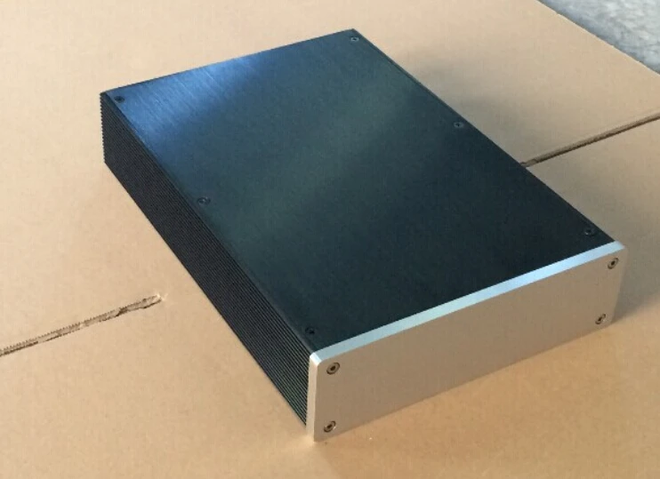 JC226 aluminum professional profile before the class / amplifier / amp /DAC chassis JC2206
JC226 aluminum professional profile before the class / amplifier / amp /DAC chassis JC2206