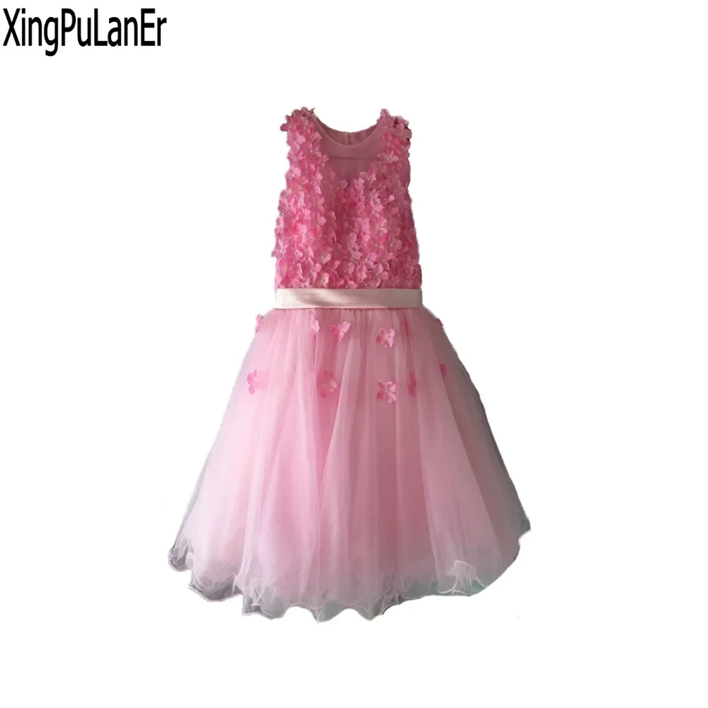 Princess Pink Tulle Flower Girls Dress Sleeveless A Line Tulle 2017 First Communion Dresses Kids Pageant Dress with 3D Flowers
Princess Pink Tulle Flower Girls Dress Sleeveless A Line Tulle 2017 First Communion Dresses Kids Pageant Dress with 3D Flowers