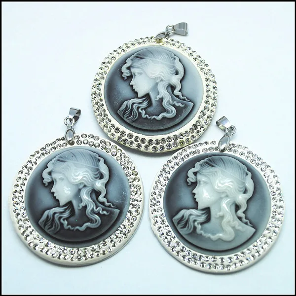 1PC Nature sShell Pendants Rhionestone Beauty Head Necklace Pendants Oval shape Round Shape Top Fashion Design With Rhinestone
1PC Nature sShell Pendants Rhionestone Beauty Head Necklace Pendants Oval shape Round Shape Top Fashion Design With Rhinestone
