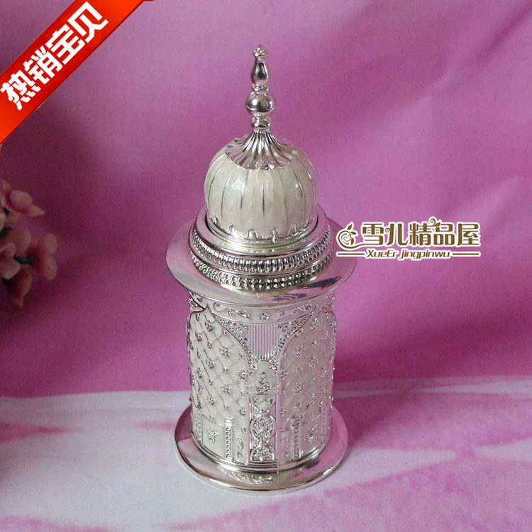 European Wine Barrel Plastic Automatic Toothpick Box Container Dispenser Holder Popular New automatic Castle Hotel KTV Home
European Wine Barrel Plastic Automatic Toothpick Box Container Dispenser Holder Popular New automatic Castle Hotel KTV Home