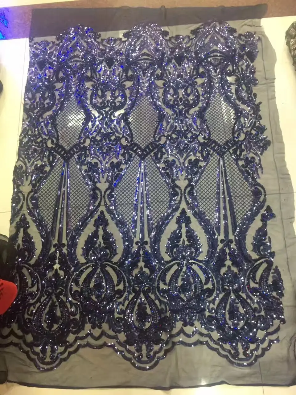 Free Shipping African sequins net lace high quality SYJ-4916 African french net Fabric 5 Yards with sequins
Free Shipping African sequins net lace high quality SYJ-4916 African french net Fabric 5 Yards with sequins