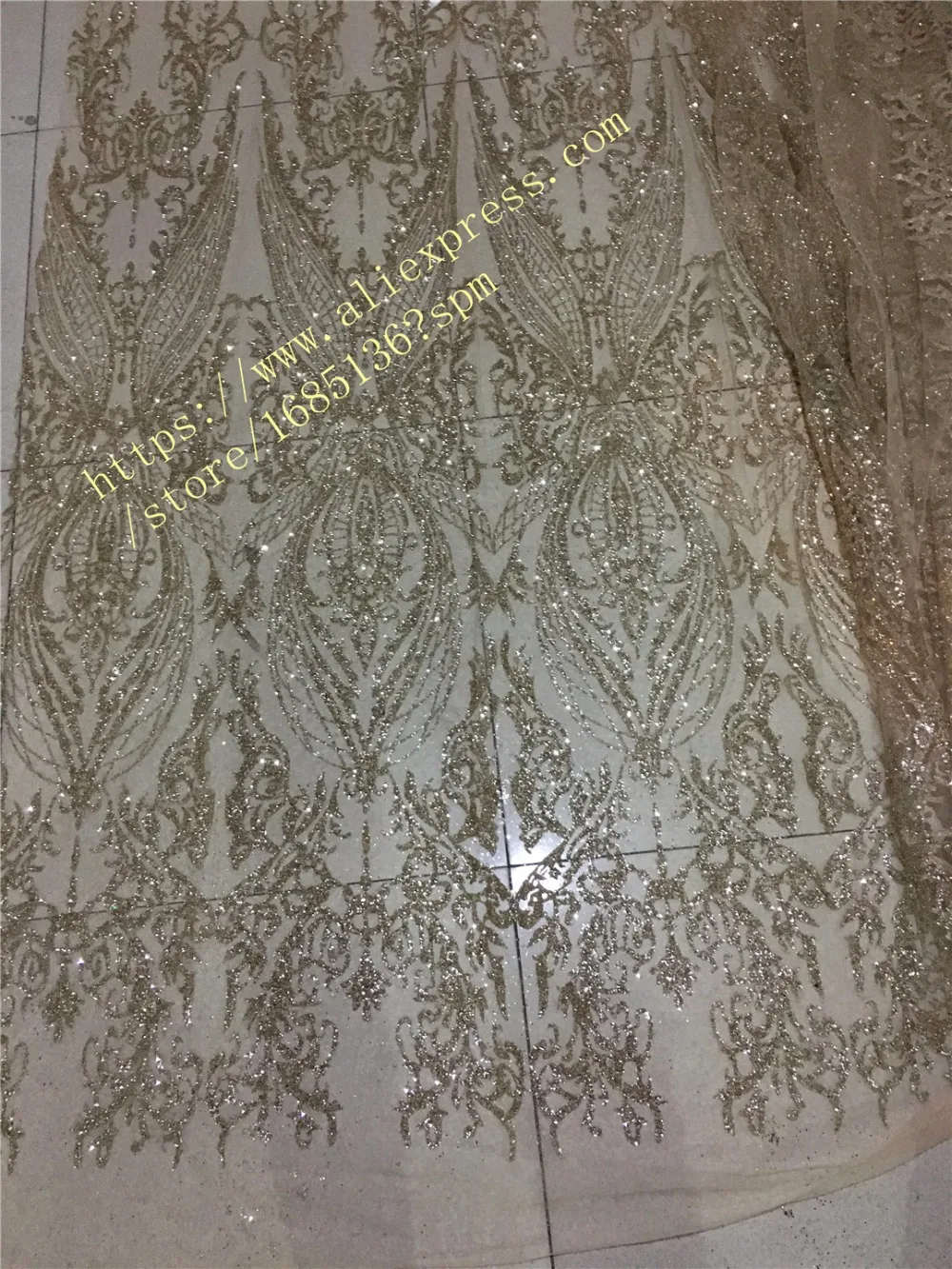 fashionable 5yards french net lace with sequins glitter new design african glued glitter lace fabric for party dress
fashionable 5yards french net lace with sequins glitter new design african glued glitter lace fabric for party dress