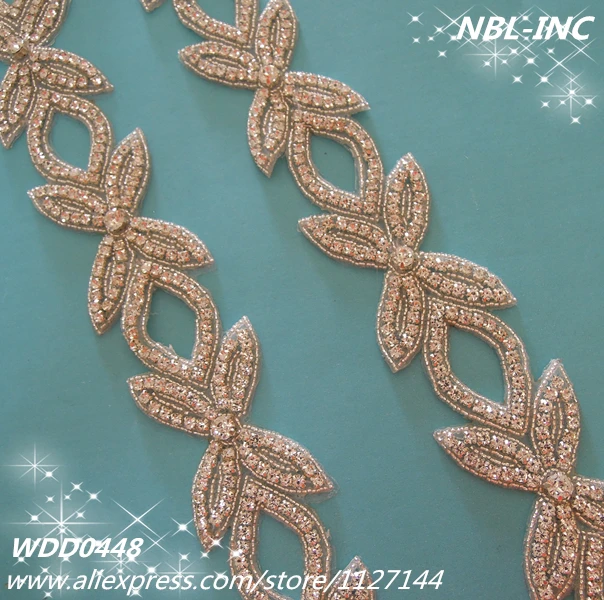 (10 YARDS )Wholesale hand beaded bridal rhinestone bow applique trim iron on for wedding dress garment WDD0448
(10 YARDS )Wholesale hand beaded bridal rhinestone bow applique trim iron on for wedding dress garment WDD0448