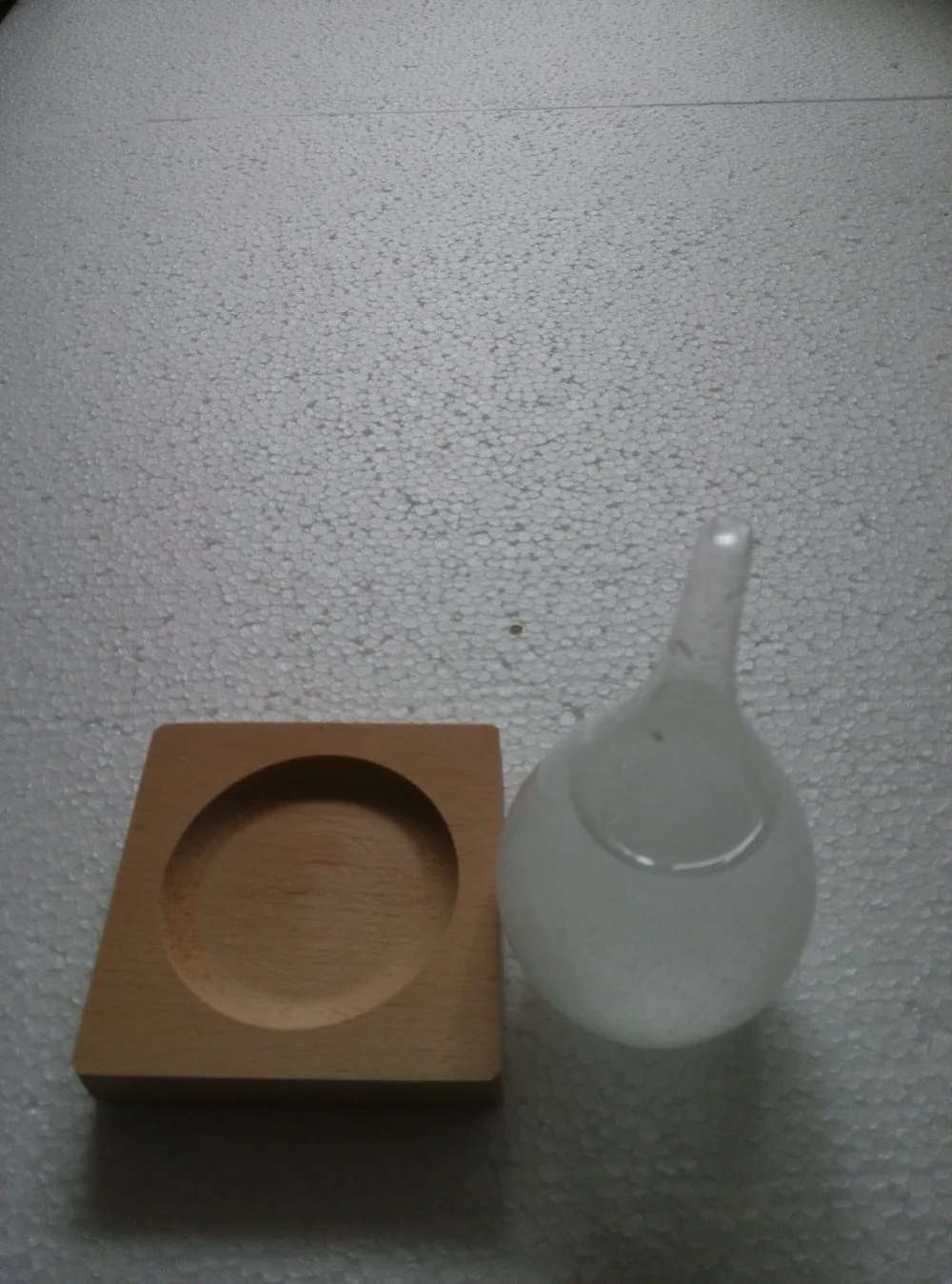 1PC New Weather Forecast storm glass water droplets bottle bottle glass bottle fly Forecast Wedding decoration and wood base
1PC New Weather Forecast storm glass water droplets bottle bottle glass bottle fly Forecast Wedding decoration and wood base