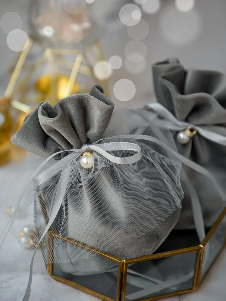 Velvet Candy Bag Wedding Favors Birthday Gift Bags Baby Shower Chocolate Storage Holder Christmas Halloween Gift Box Packaging
Velvet Candy Bag Wedding Favors Birthday Gift Bags Baby Shower Chocolate Storage Holder Christmas Halloween Gift Box Packaging
