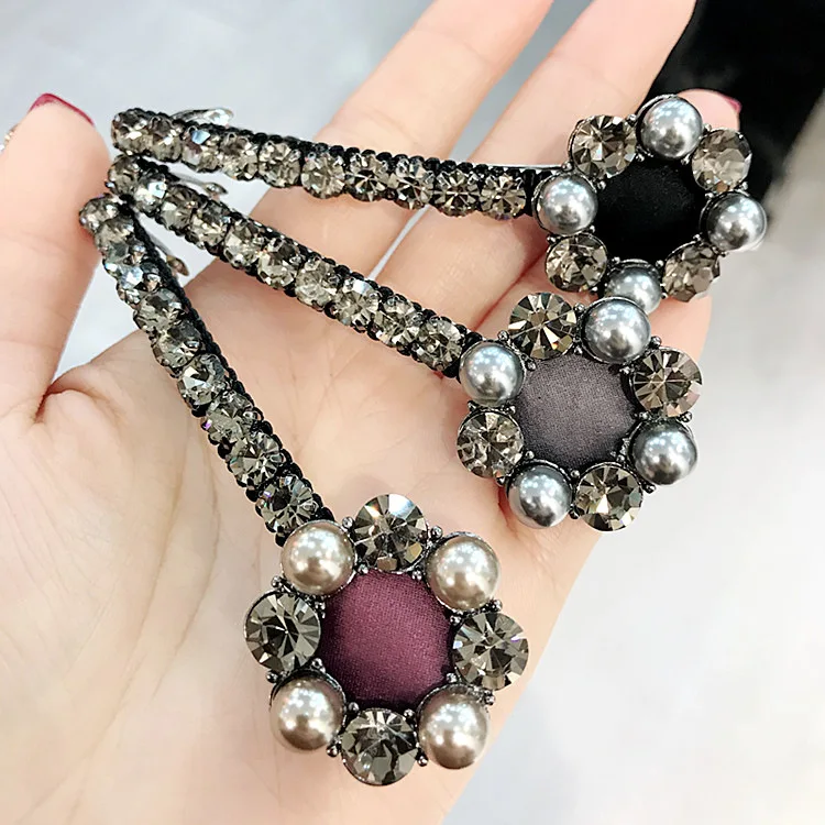 Women Elegant Fashion flowers Hair Clip Headdress Camellia Rhinestone Spring Clip Hairpin Headwear Handmade Hari Accessories
Women Elegant Fashion flowers Hair Clip Headdress Camellia Rhinestone Spring Clip Hairpin Headwear Handmade Hari Accessories