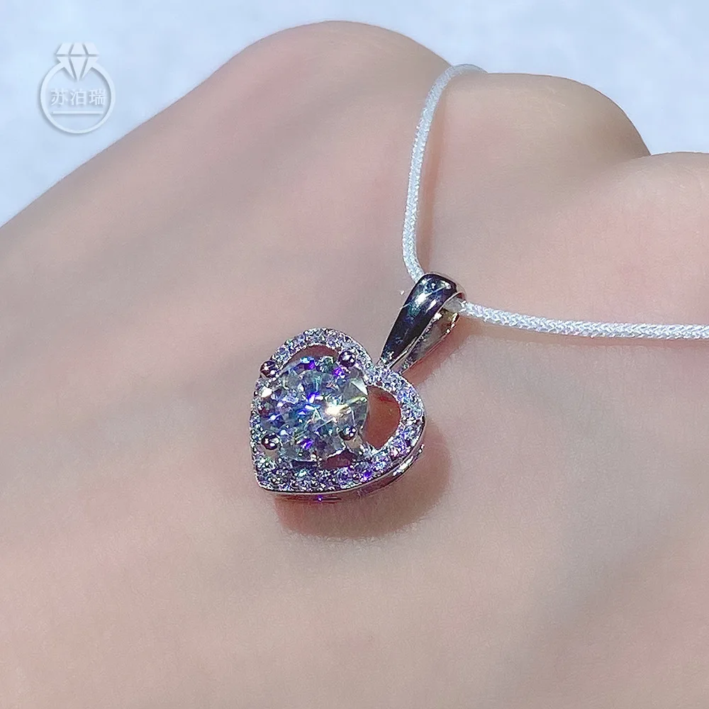 1CT D Color Real Moissanite Pendant Necklace Heart-shap Diamond Engagement Elegant Wedding Women S925 Sterling Silver
1CT D Color Real Moissanite Pendant Necklace Heart-shap Diamond Engagement Elegant Wedding Women S925 Sterling Silver