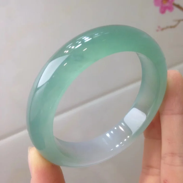 Gift Certificate Natural Myanmar Jade A-Class 54mm-62mm Ice Light Green Bracelet Elegant Princess Bracelet
Gift Certificate Natural Myanmar Jade A-Class 54mm-62mm Ice Light Green Bracelet Elegant Princess Bracelet
