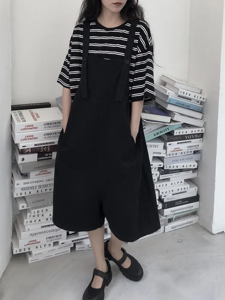 Ladies Strap Shorts Spring And Summer New Brunet Department Thin Fashion Trend Leisure Loose Large Size Jumpsuit
Ladies Strap Shorts Spring And Summer New Brunet Department Thin Fashion Trend Leisure Loose Large Size Jumpsuit