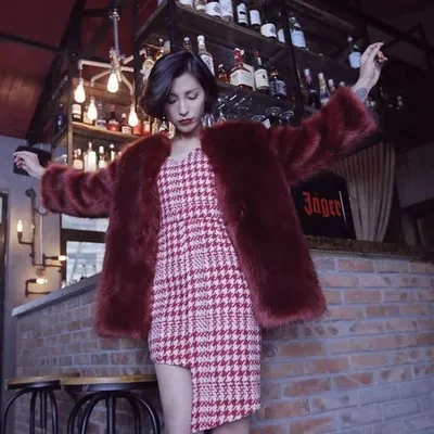 Top brand Style High-end New Fashion Women Faux Fur Coat 18S1 high quality
Top brand Style High-end New Fashion Women Faux Fur Coat 18S1 high quality