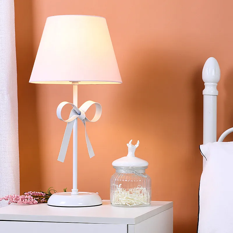 Modern LED Bowknot Resin Pink Table Lamp Living Room Bedroom Bedside Desk Light Children's Room Decoration Lamp Home Lighting
Modern LED Bowknot Resin Pink Table Lamp Living Room Bedroom Bedside Desk Light Children's Room Decoration Lamp Home Lighting