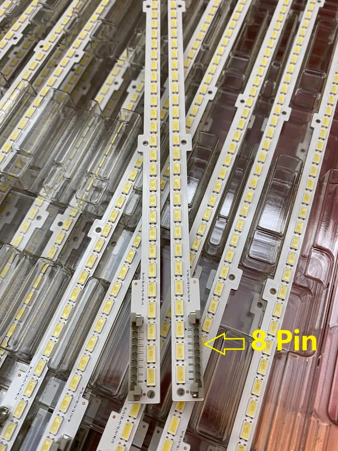 Новинка, 2 шт./комплект, светодиодная лента для подсветки Samsung UA55D6600WJ BN64-01664A LTJ55OHW01 2011SVS55, правая и левая
Новинка, 2 шт./комплект, светодиодная лента для подсветки Samsung UA55D6600WJ BN64-01664A LTJ55OHW01 2011SVS55, правая и левая