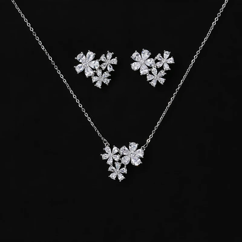 Jewelry Set HADIYANA Flower Shape Simple Necklace And Earrings Set Women Party Wedding Girlfriend Gift CN1190 Conjunto de joyas
Jewelry Set HADIYANA Flower Shape Simple Necklace And Earrings Set Women Party Wedding Girlfriend Gift CN1190 Conjunto de joyas