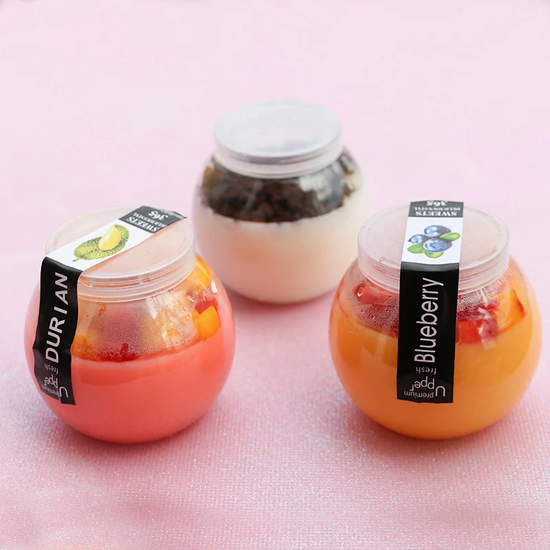 40pcs Creative transparent yogurt bottles PET cold drinks ice cream cup favors packaging candy accessories plastic box with lid
40pcs Creative transparent yogurt bottles PET cold drinks ice cream cup favors packaging candy accessories plastic box with lid