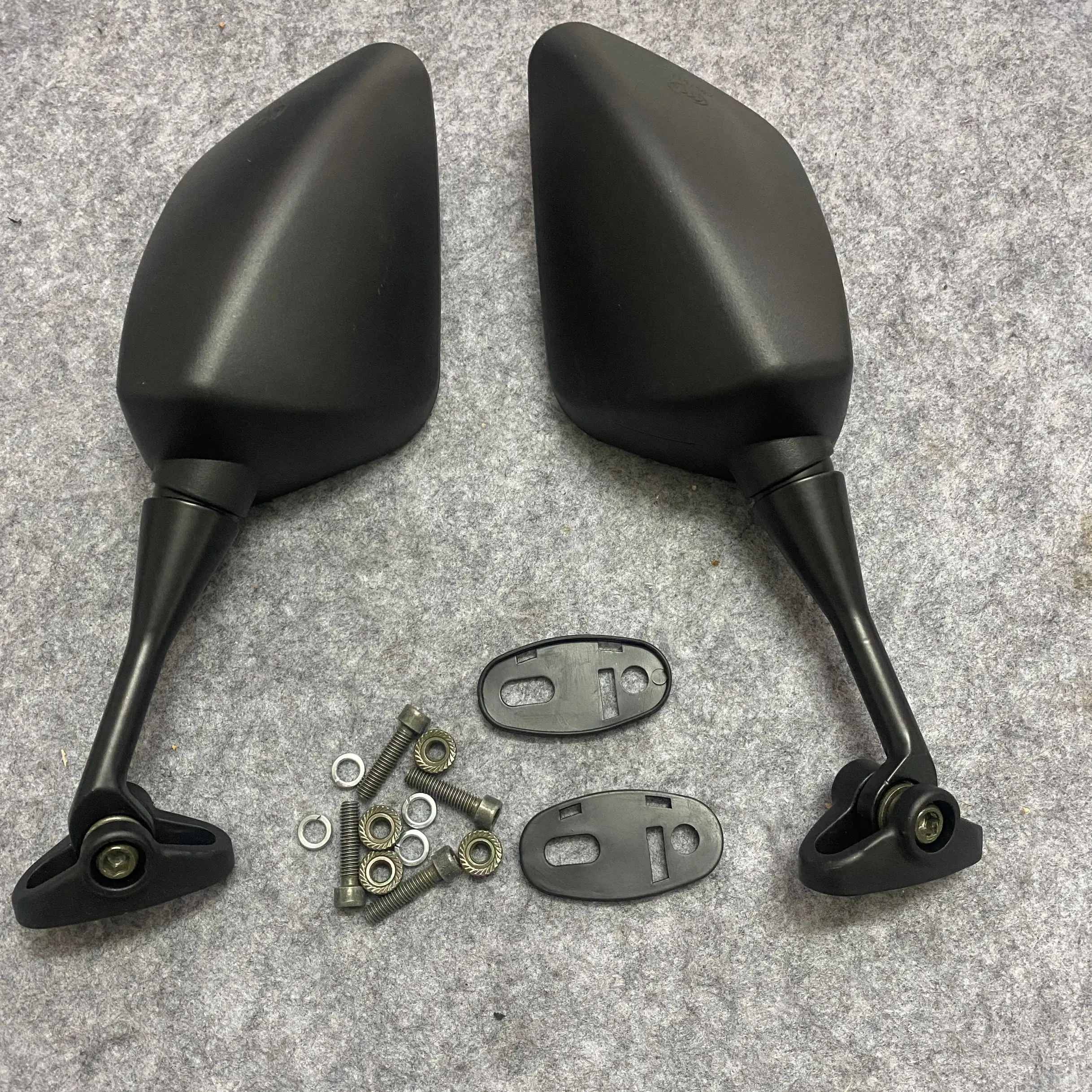 Motorcycle Rearview Mirror for HOADN CBR600RR CBR900RR VFR750F F4 F4I RC51 RVT1000R CBR929 CBR919 CBR954
Motorcycle Rearview Mirror for HOADN CBR600RR CBR900RR VFR750F F4 F4I RC51 RVT1000R CBR929 CBR919 CBR954