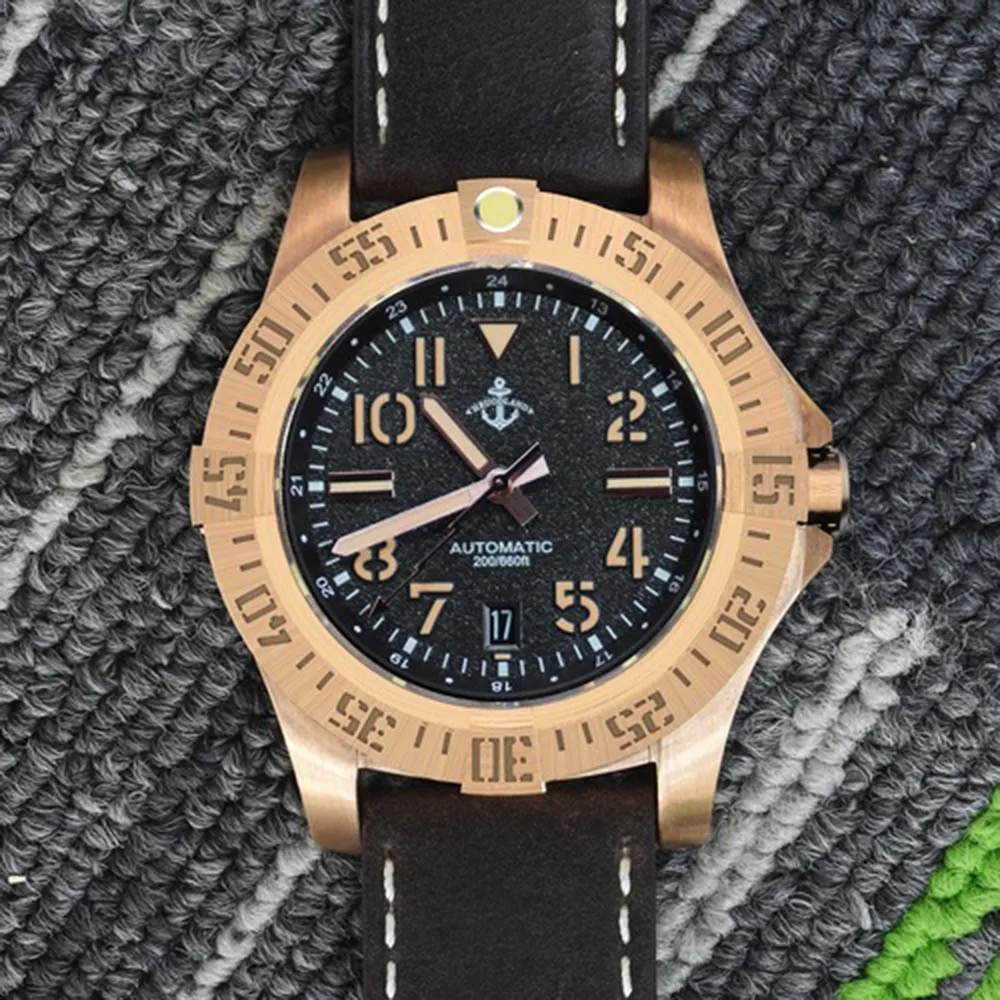 43mm Fashion Automatic Mechanical Diving Watch Calendar Luminous Sapphire Glass Men's Bronze Watch Self Winding Watches for Men
43mm Fashion Automatic Mechanical Diving Watch Calendar Luminous Sapphire Glass Men's Bronze Watch Self Winding Watches for Men