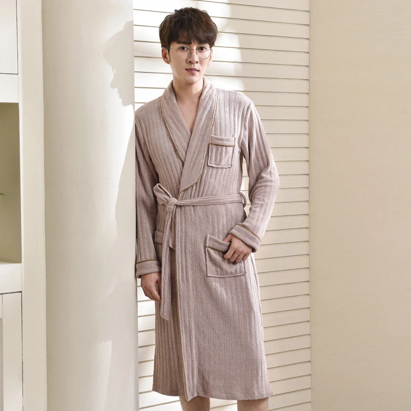 Coral Velvet Robe Male Sexy V-Neck Thick Dressing Gown With Belt Men's Bathrobe Autumn Winter Long Robe Mens Spas Bath Robe XXXL
Coral Velvet Robe Male Sexy V-Neck Thick Dressing Gown With Belt Men's Bathrobe Autumn Winter Long Robe Mens Spas Bath Robe XXXL