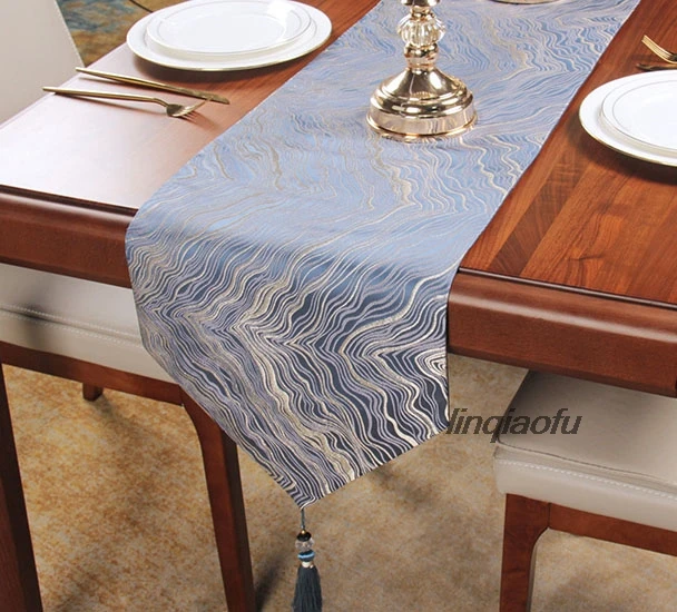 Modern minimalist light luxury table runner, dining table, coffee table, TV cabinet, table runner, bed towel
Modern minimalist light luxury table runner, dining table, coffee table, TV cabinet, table runner, bed towel