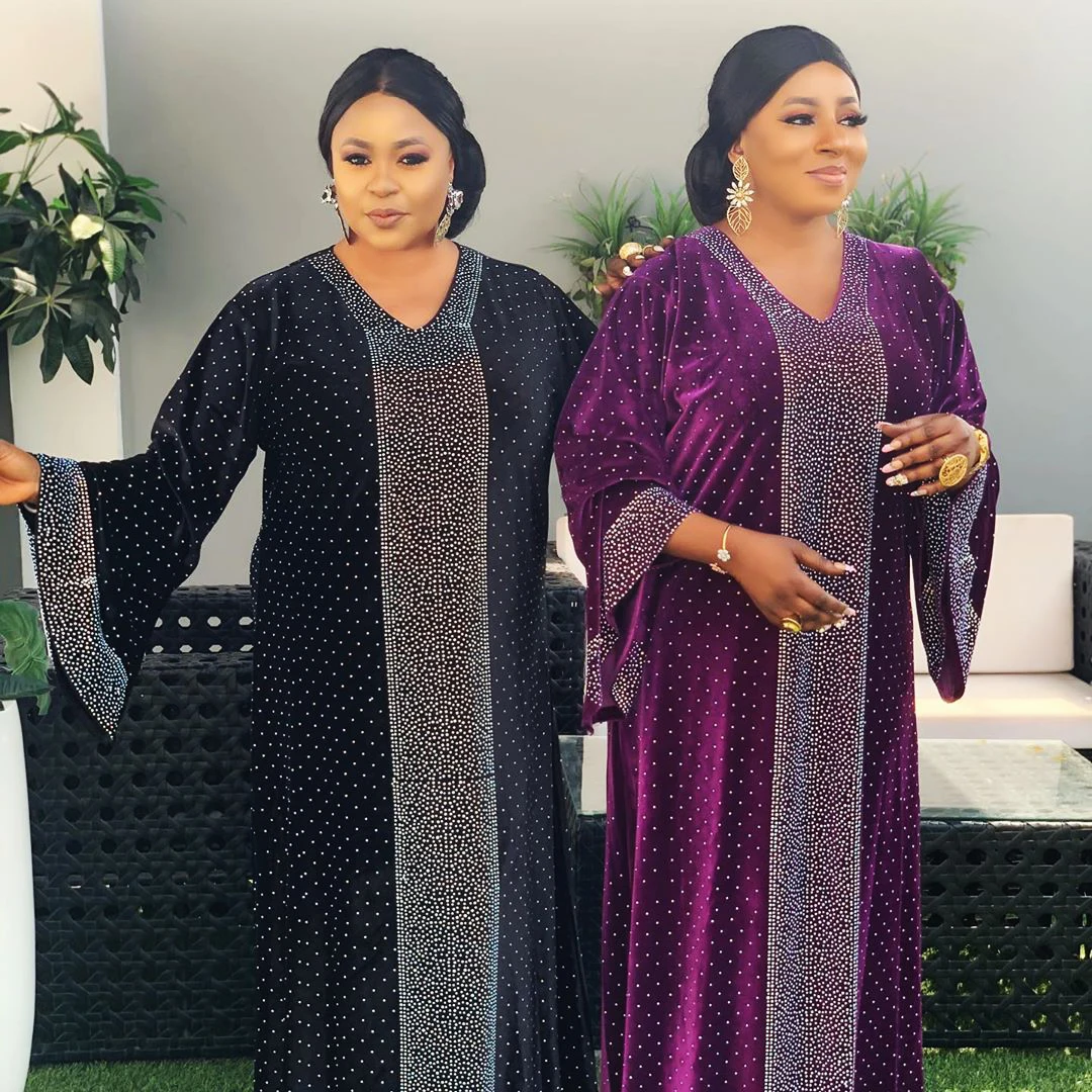 Arabic Robe Abaya Dubai Diamond Flannel Muslim Fashion Dress American Clothing Dresses V-neck flared sleeves Caftan
Arabic Robe Abaya Dubai Diamond Flannel Muslim Fashion Dress American Clothing Dresses V-neck flared sleeves Caftan