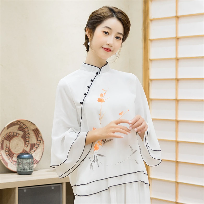 Chinese Traditional Clothing for Women 2022 Summer New Vintage Floral Print Tops Loose Casual Hanfu Retro Button Tang Suit
Chinese Traditional Clothing for Women 2022 Summer New Vintage Floral Print Tops Loose Casual Hanfu Retro Button Tang Suit