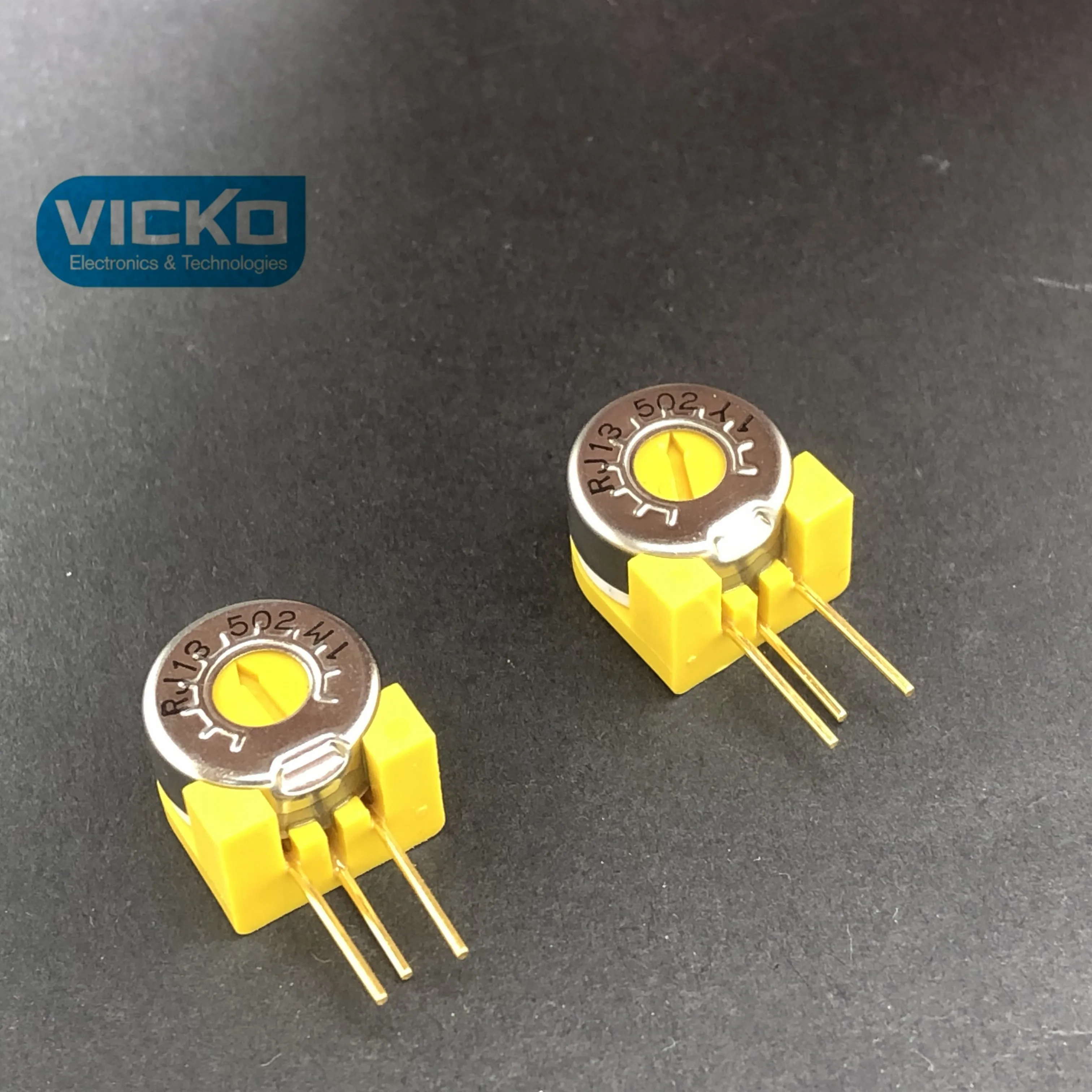 Япония COPAL RJ-13S RJ-13 S RJ13 502 5K Регулируемый поворотный потенциометр Боковая регулировка Переключатель Жизни
Япония COPAL RJ-13S RJ-13 S RJ13 502 5K Регулируемый поворотный потенциометр Боковая регулировка Переключатель Жизни