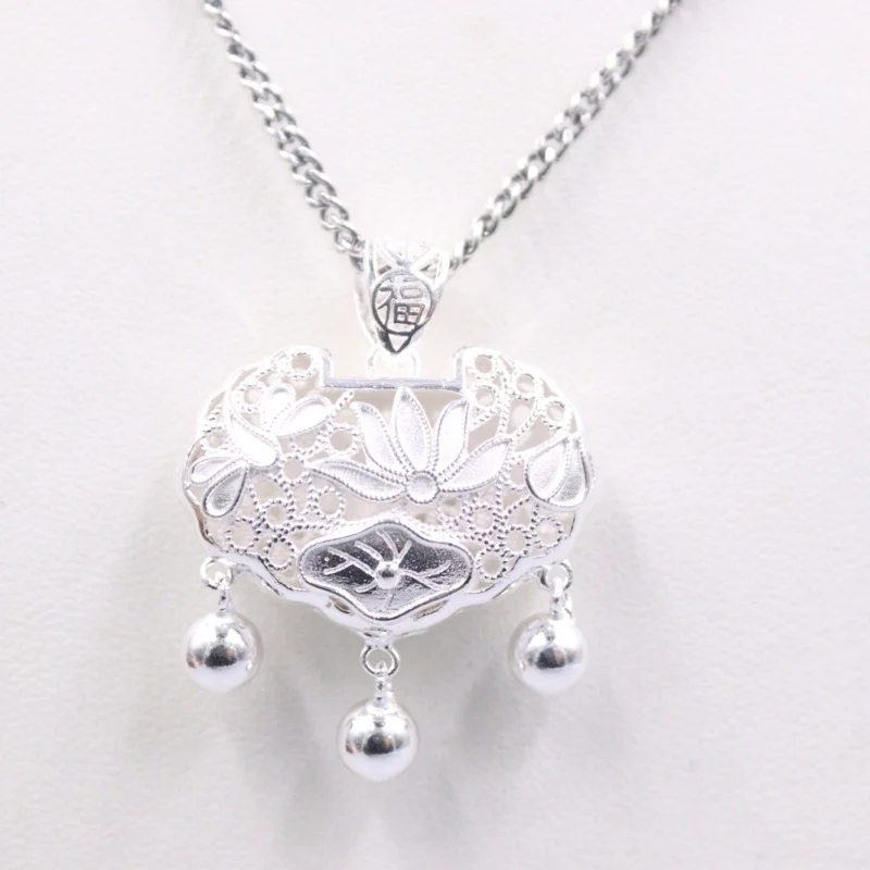 Fine Pure Sterling Silver S925 Pendant Women Men Hollow Lotus Lock Figure Pendant 37*30mm
Fine Pure Sterling Silver S925 Pendant Women Men Hollow Lotus Lock Figure Pendant 37*30mm