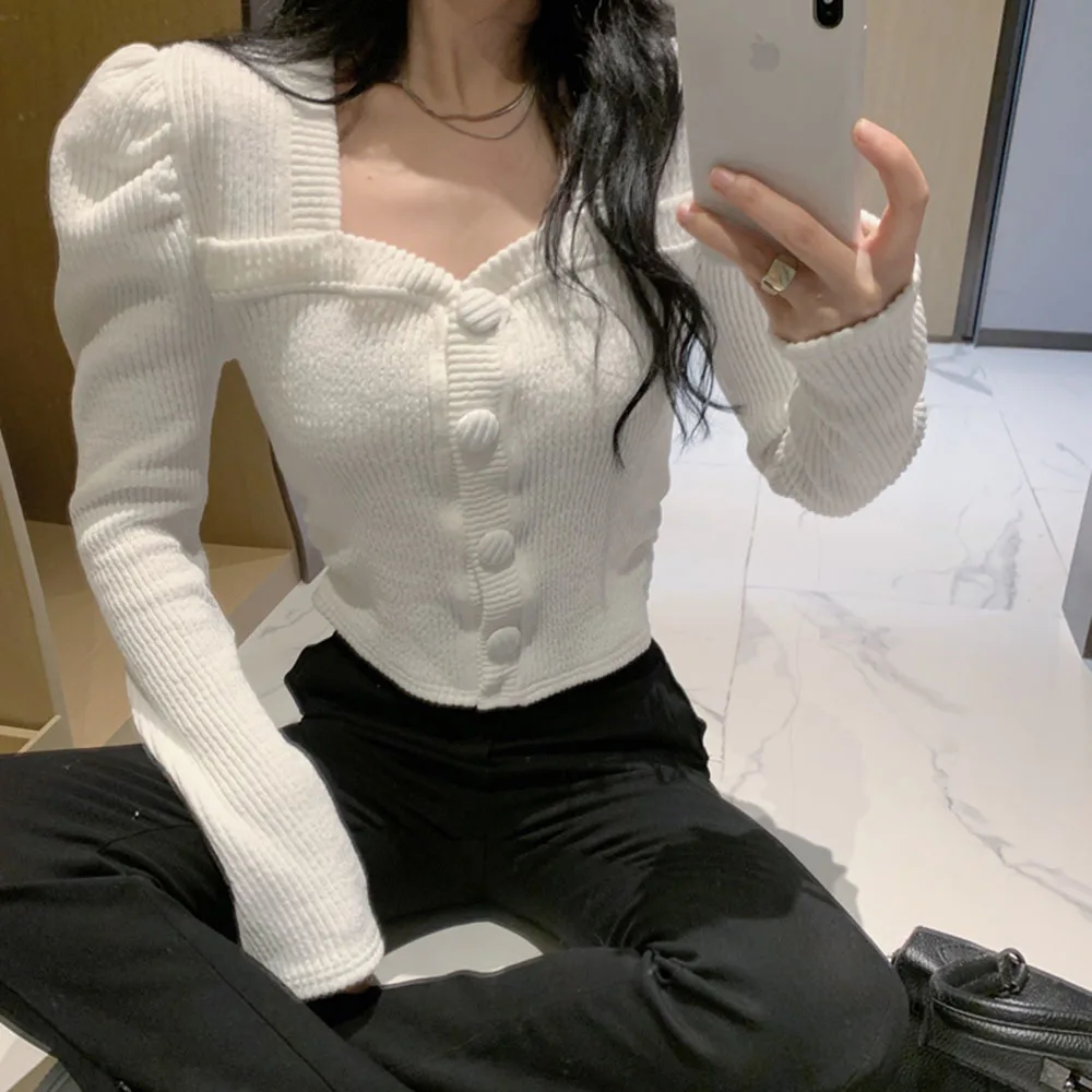 Casual Women Knitted Short Pullovers Female Korean Square Collar Button Crop Sexy Sweater Tops 2022 Cropped Sweater
Casual Women Knitted Short Pullovers Female Korean Square Collar Button Crop Sexy Sweater Tops 2022 Cropped Sweater