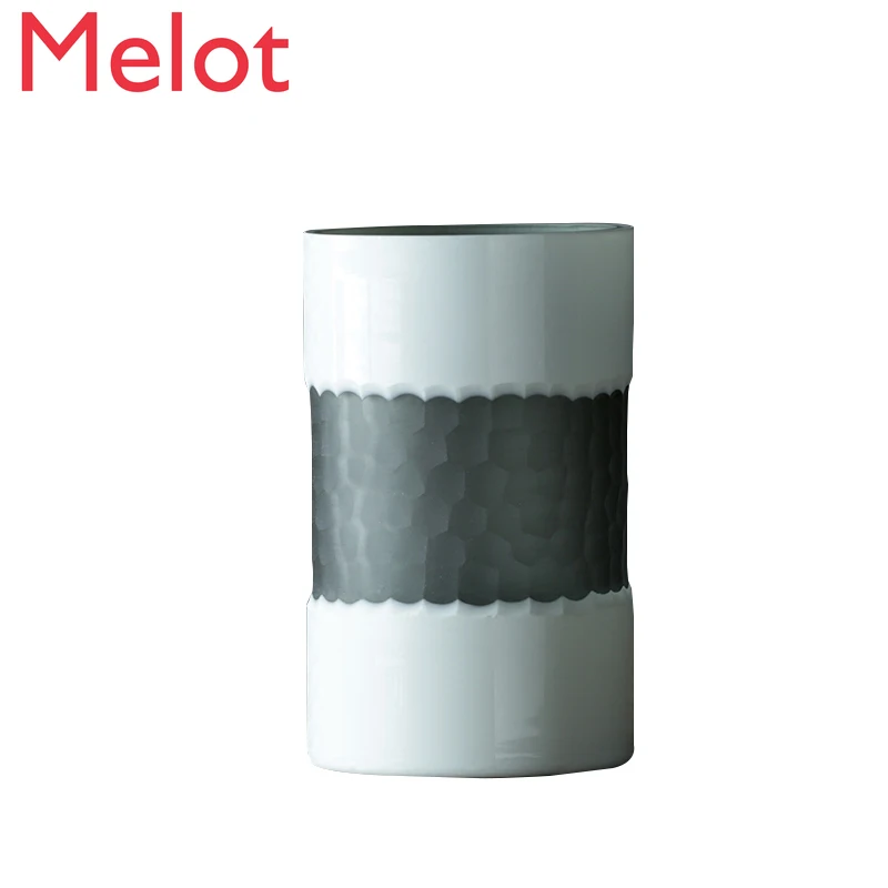 Modern Simple Vase Artistic Style Decorative Flowerpot Water Cube Matte Glass Handmade Ceramic Vase Living Room Decoration
Modern Simple Vase Artistic Style Decorative Flowerpot Water Cube Matte Glass Handmade Ceramic Vase Living Room Decoration