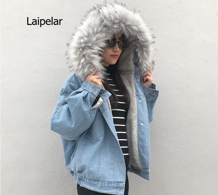 Fashion Korean version of the loose thick plush fur collar denim jacket female warm plus velvet cotton clothing student
Fashion Korean version of the loose thick plush fur collar denim jacket female warm plus velvet cotton clothing student