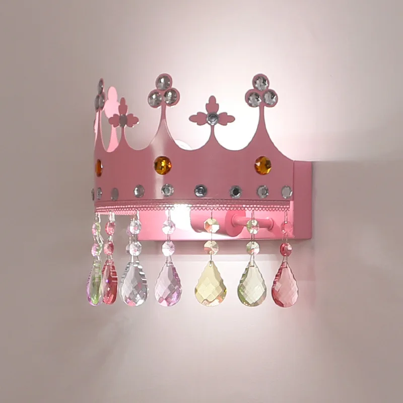 Children's room chandelier girl modern simple princess room lamp crystal ins net red warm and romantic bedroom lamp
Children's room chandelier girl modern simple princess room lamp crystal ins net red warm and romantic bedroom lamp