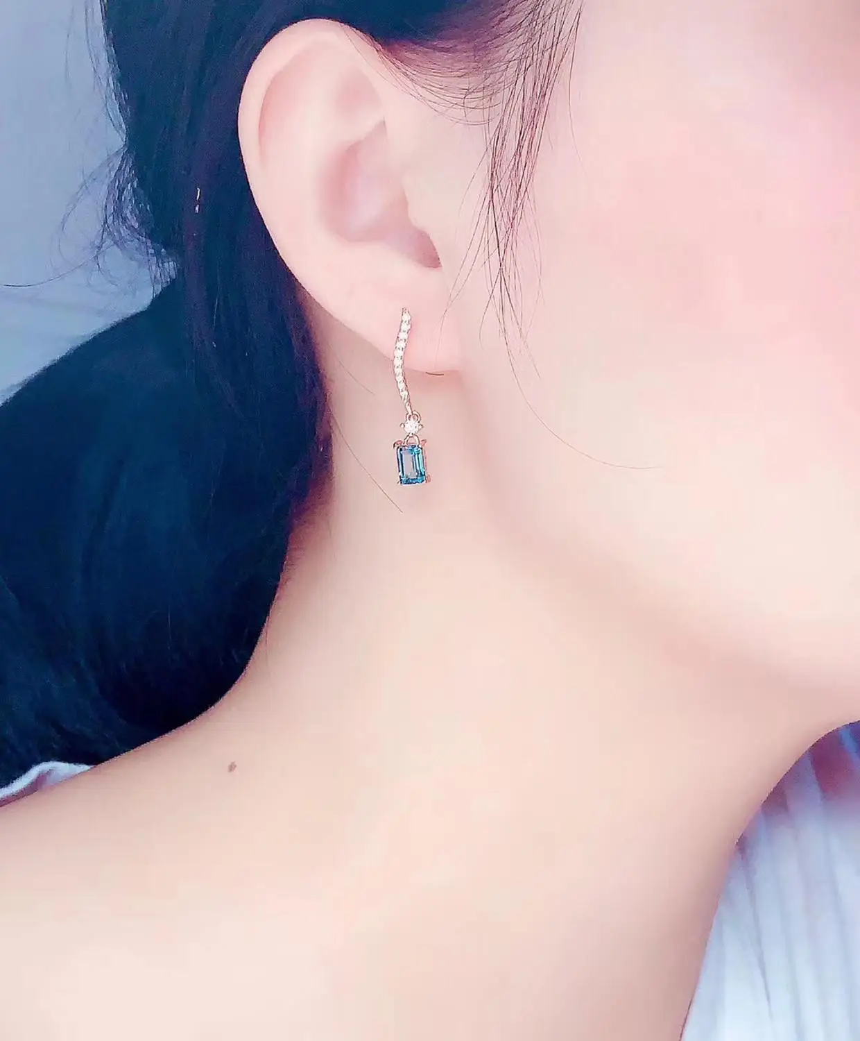 Best Gift Natural and Real Natural And Real Topaz gemstone earrings S925 silver earrings women fashion earrings New year gift
Best Gift Natural and Real Natural And Real Topaz gemstone earrings S925 silver earrings women fashion earrings New year gift