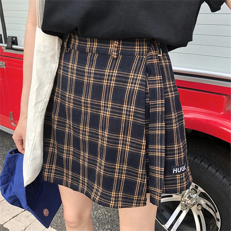 Vintage Korean Plaid Women High Waist Mini A-Line Skirt Spring Summer Casual Female Kawaii Students Empire Above Knee Skirts
Vintage Korean Plaid Women High Waist Mini A-Line Skirt Spring Summer Casual Female Kawaii Students Empire Above Knee Skirts