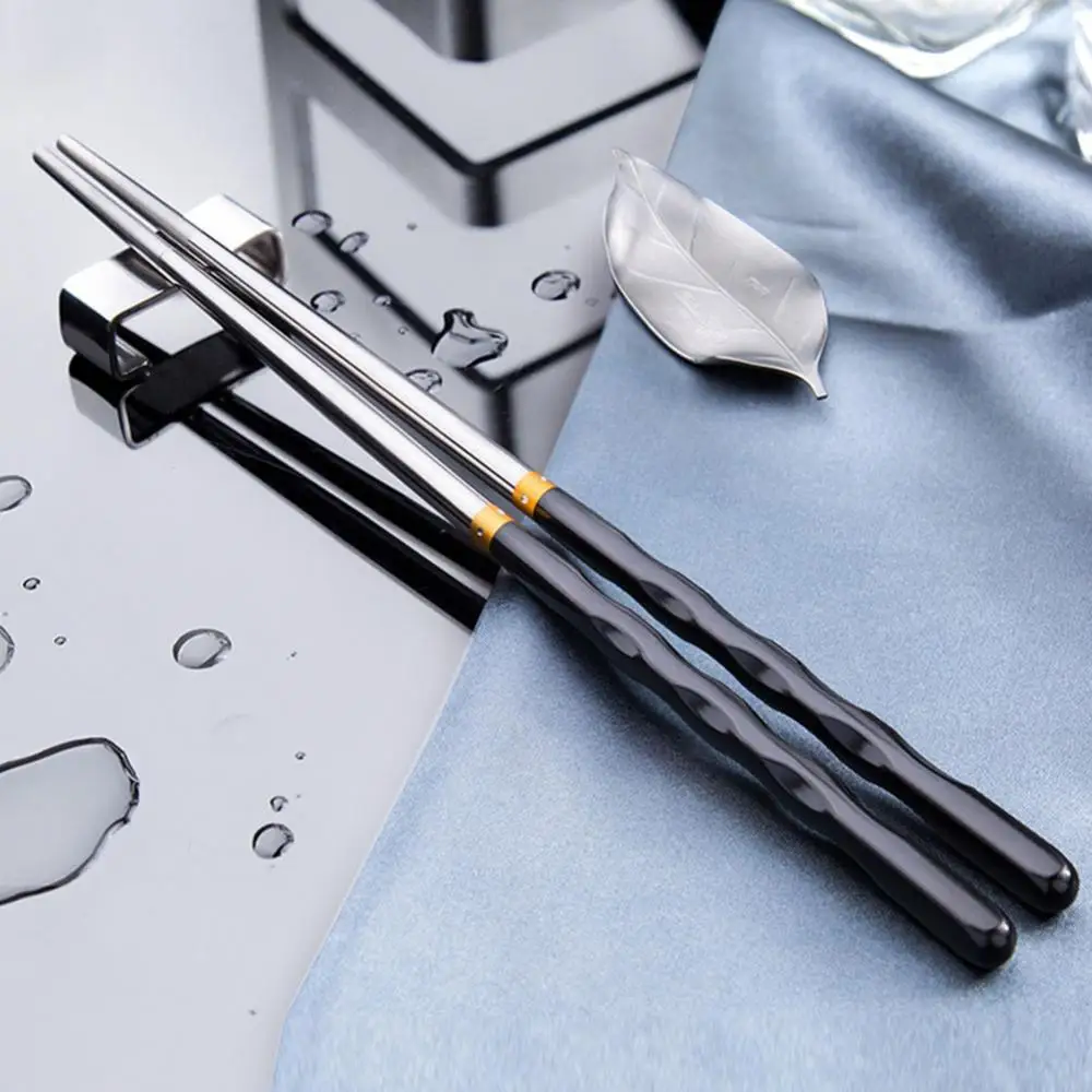 1 Pair Stainless Steel Chopsticks Stylish Anti-skid High Hardness Durable Eco-friendly Hotel Restaurant Home Chopsticks
1 Pair Stainless Steel Chopsticks Stylish Anti-skid High Hardness Durable Eco-friendly Hotel Restaurant Home Chopsticks