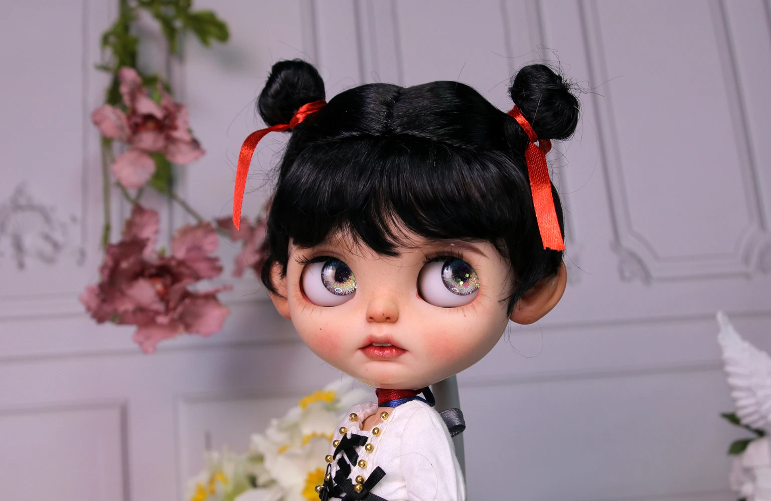 Blythes, имитация кукольных волос, подходит для 1/6 размера, стильный и гладкий искусственный мохеровый парик с классическим черным париком, изготовленным Demon Neza
Blythes, имитация кукольных волос, подходит для 1/6 размера, стильный и гладкий искусственный мохеровый парик с классическим черным париком, изготовленным Demon Neza