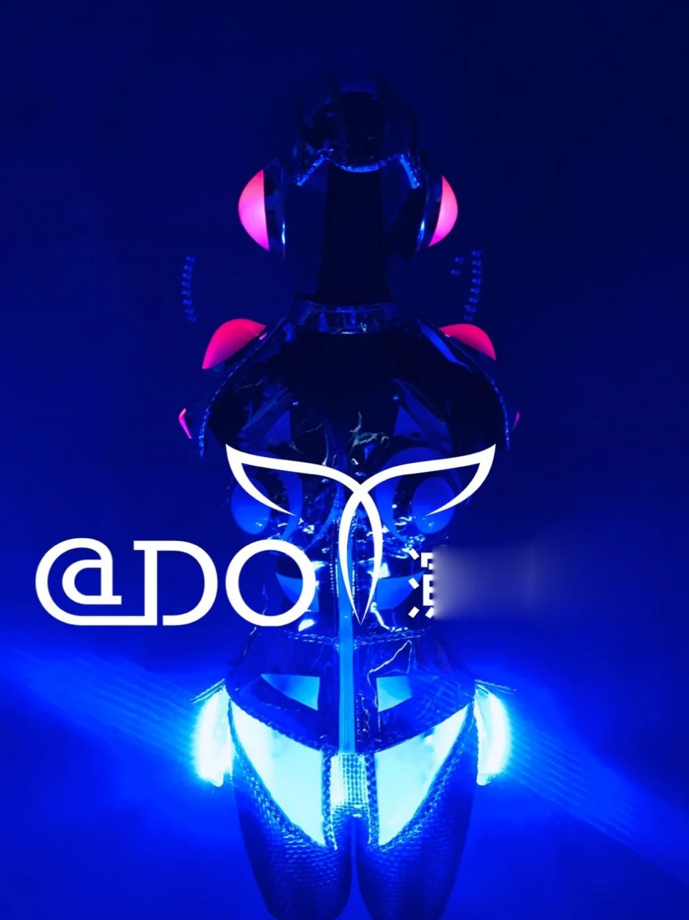 Bar nightclub GOGO LED technology sense performance costume luminous armor party girl stage show dance wear
Bar nightclub GOGO LED technology sense performance costume luminous armor party girl stage show dance wear