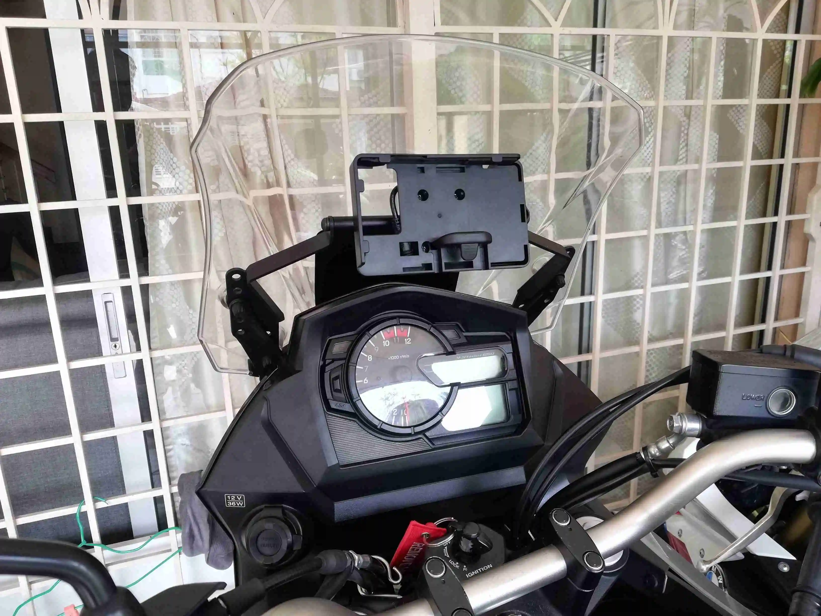 Держатель для телефона с USB-зарядкой, подставка-кронштейн для SUZUKI DL650 V-дополнительный DL650XT vстрома 2017-2020, пластина для GPS-навигации мотоцикла
Держатель для телефона с USB-зарядкой, подставка-кронштейн для SUZUKI DL650 V-дополнительный DL650XT vстрома 2017-2020, пластина для GPS-навигации мотоцикла