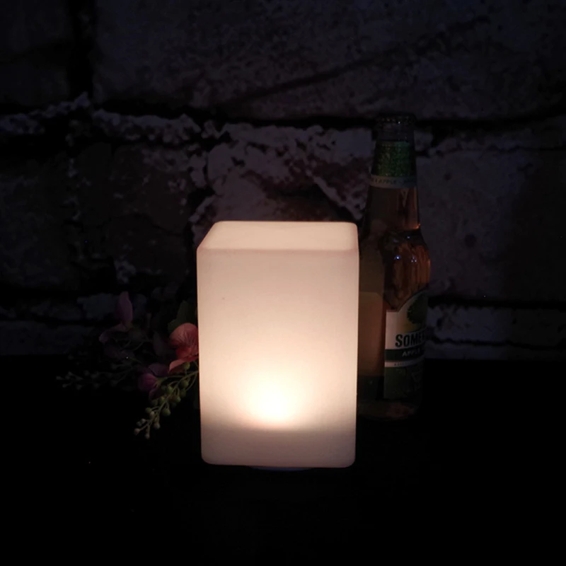 Manufacturer wholesale remote control colorful LED rechargeable bar table lamp KTV fall resistant waterproof creative bar table
Manufacturer wholesale remote control colorful LED rechargeable bar table lamp KTV fall resistant waterproof creative bar table