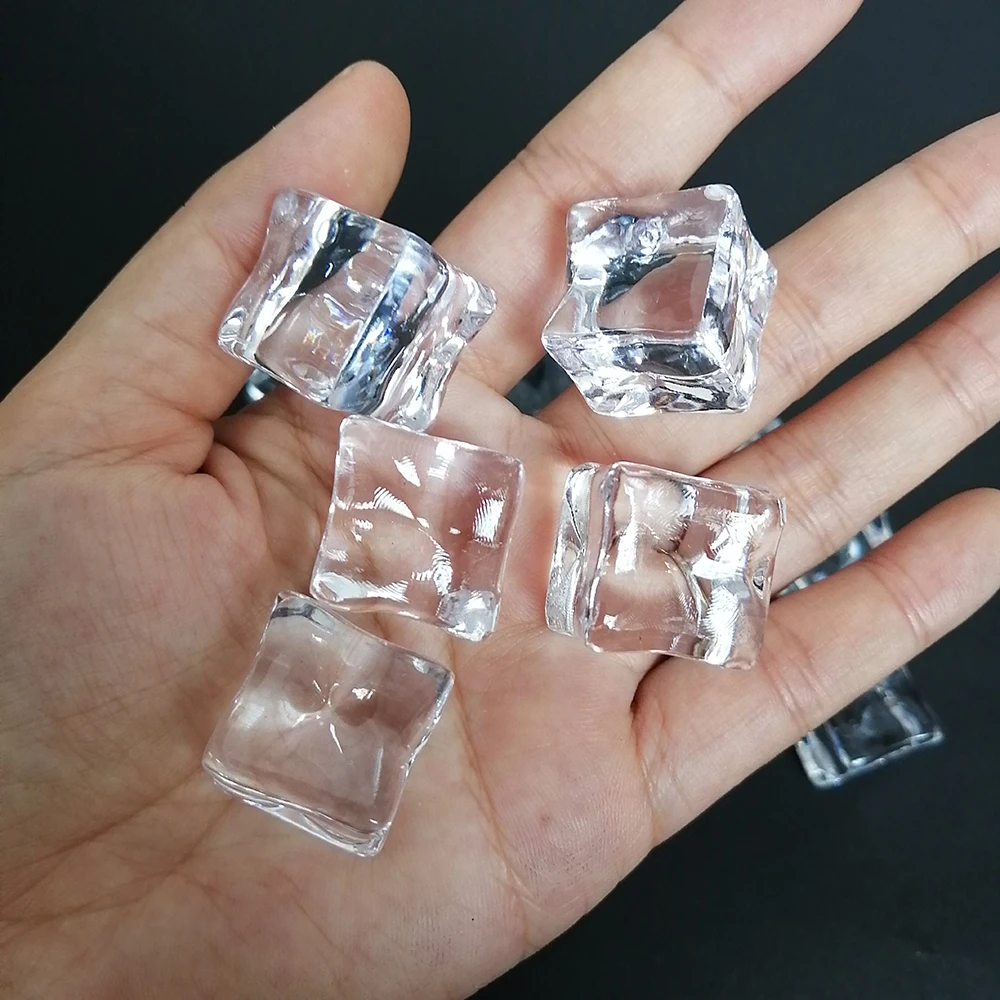 Camal 100PCS/Pack 20*20mm Fake Artificial Synthetic Acrylic Ice Square Cubes Clear Display Photography Props Bar Wedding Party
Camal 100PCS/Pack 20*20mm Fake Artificial Synthetic Acrylic Ice Square Cubes Clear Display Photography Props Bar Wedding Party