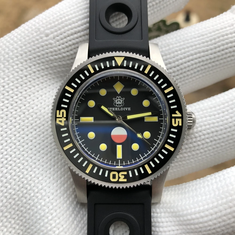 Steeldive 62mas Men Dive Watch,mens Automatic Watches Mechanical Wristwatch 300m Waterproof BGW-9 Luminous Clock Ceramic Bezel
Steeldive 62mas Men Dive Watch,mens Automatic Watches Mechanical Wristwatch 300m Waterproof BGW-9 Luminous Clock Ceramic Bezel
