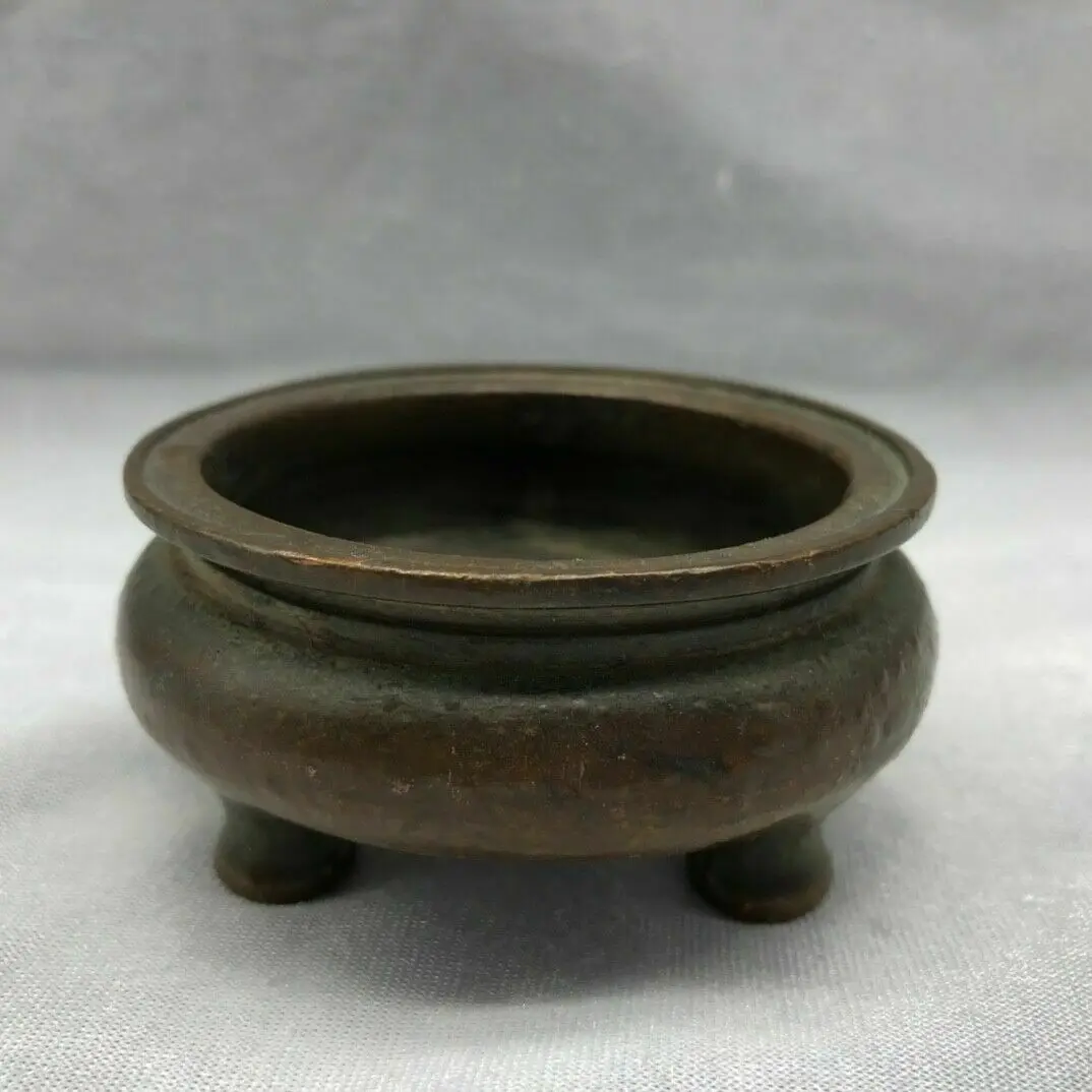 Chinese Bronze Incense Burner Old Copper Statue Home Decorative Object Vintage Oriental Artifacts
Chinese Bronze Incense Burner Old Copper Statue Home Decorative Object Vintage Oriental Artifacts