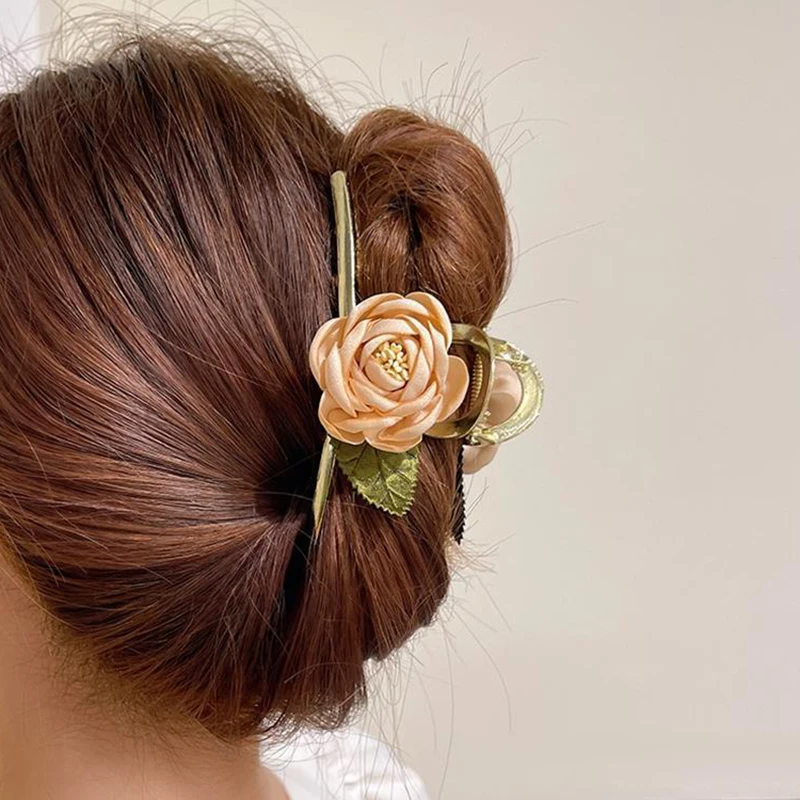 Rose Hair Claw Clip Elegant Metal Updo Hair Jaw with Simulation Flower Decor Shower Hair Clamps for Girls Women 10.5cm LL@17
Rose Hair Claw Clip Elegant Metal Updo Hair Jaw with Simulation Flower Decor Shower Hair Clamps for Girls Women 10.5cm LL@17