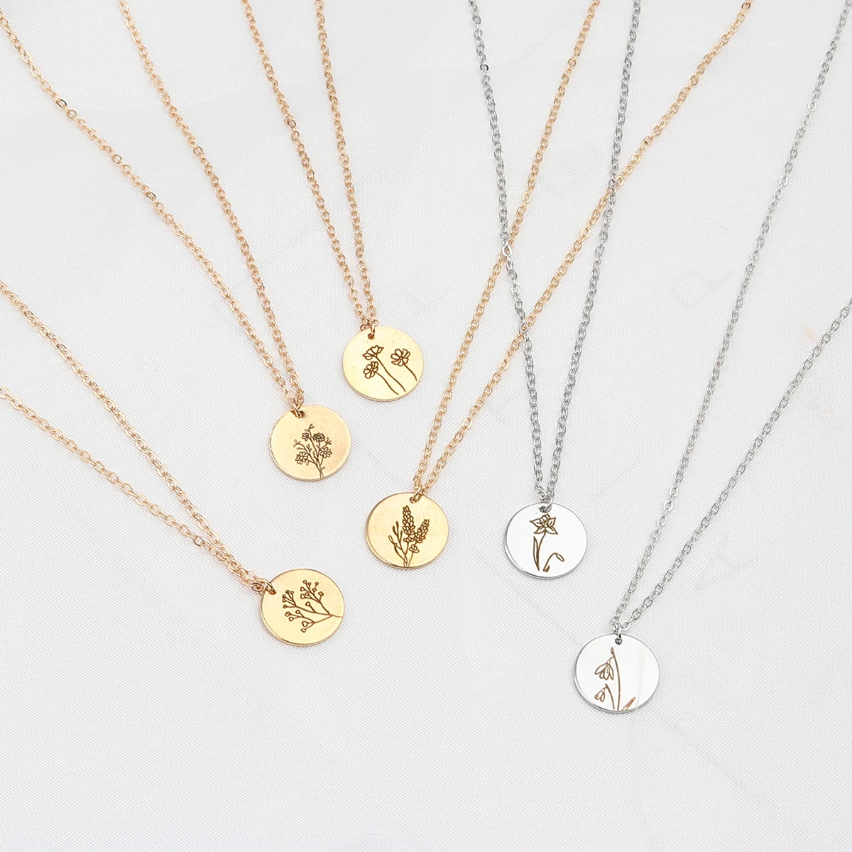 Birth Month Flower Necklace Gold Color January Snowdrop Flower For Women Gift The New Year 44cm(17 3/8") long, 1 Piece
Birth Month Flower Necklace Gold Color January Snowdrop Flower For Women Gift The New Year 44cm(17 3/8") long, 1 Piece