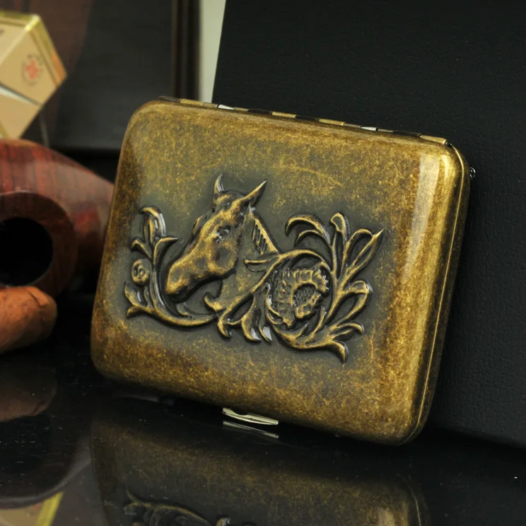 Retro Metal Cigarette Case Box - Golden horse Spring Clip Open Pocket Holder for 16 Cigarettes (Golden) Men's Gadget
Retro Metal Cigarette Case Box - Golden horse Spring Clip Open Pocket Holder for 16 Cigarettes (Golden) Men's Gadget